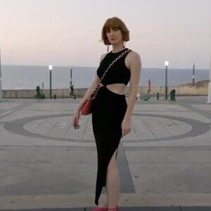 🖤🤍 Sundry Black Cutout Twist Front Midi Dress (1, fits like a 2/4) 🤍🖤